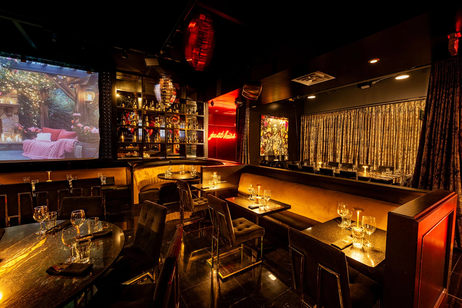 KISS Interior